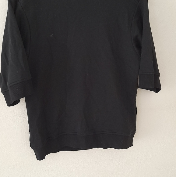 BCBG MAXAZRIA unique v-neck sweater/shirt. Size Small - Picture 2 of 5